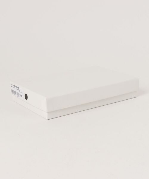 Maison Margiela(メゾンマルジェラ)の「WALLET ON CHAIN MEDIUM(財布・レディース・ブラック/ブラウン系その他/シルバー・ONE SIZE)」の11枚目の写真