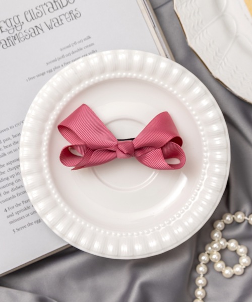 panpantutu（パンパンチュチュ）の「グレースリボンヘアピン（ヘアピン・キッズ・スモークピンク/ベージュ/フューシャピンク/オリーブ/オレンジ/ブルー/ダークラベンダー/ネイビー/ベビーピンク/ブラック/ボルドー/クリアイエロー/ライトブルー/ライトグレー/ピンク系その他/ライラック/ピンク/クリアブルー/ラベンダー/シルバー・FREE）」の15枚目の写真