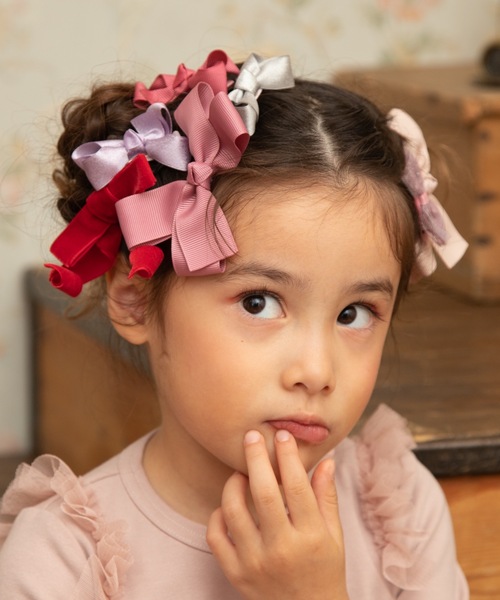 panpantutu（パンパンチュチュ）の「グレースリボンヘアピン（ヘアピン・キッズ・スモークピンク/ベージュ/フューシャピンク/オリーブ/オレンジ/ブルー/ダークラベンダー/ネイビー/ベビーピンク/ブラック/ボルドー/クリアイエロー/ライトブルー/ライトグレー/ピンク系その他/ライラック/ピンク/クリアブルー/ラベンダー/シルバー・FREE）」の22枚目の写真