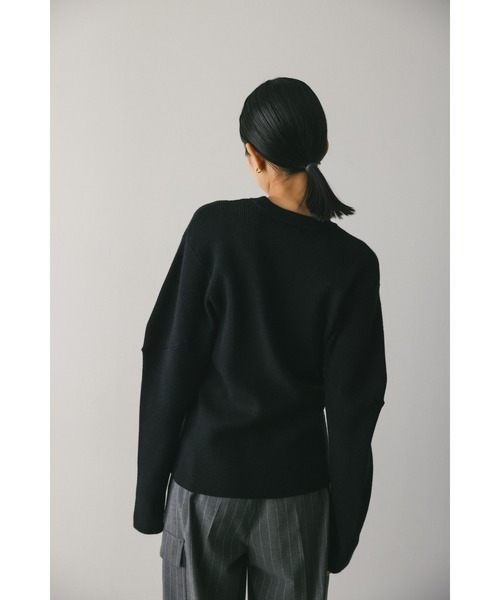 STYLEMIXER（スタイルミキサー）の「ショルダーフォルムニット（ニット/セーター・レディース・サックスブルー/ブラック/キャメル/アイボリー・FREE）」の19枚目の写真
