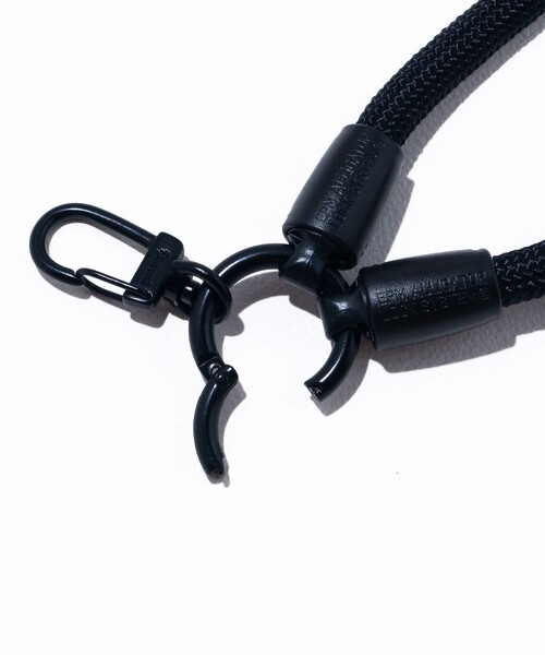 bpr BEAMS（ビーピーアール ビームス ）の「Extended Photographic Material / ヨセミテ モバイルストラップ Gシリーズ（スマホグッズ・メンズ・ブラック/オリーブ・ONE SIZE）」の4枚目の写真