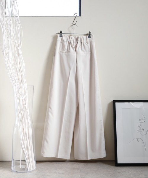 ULEULA（ウルア）の「ルーズワイドタックパンツ/美脚パンツ（その他パンツ・レディース・グレー/ブラック/アイボリー・FREE）」の17枚目の写真