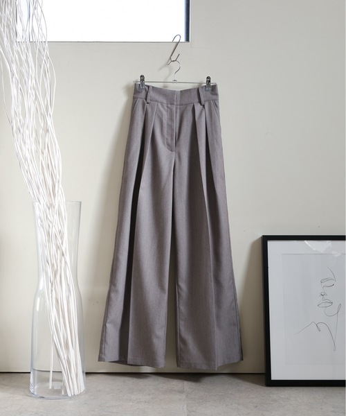 ULEULA（ウルア）の「ルーズワイドタックパンツ/美脚パンツ（その他パンツ・レディース・グレー/ブラック/アイボリー・FREE）」の18枚目の写真