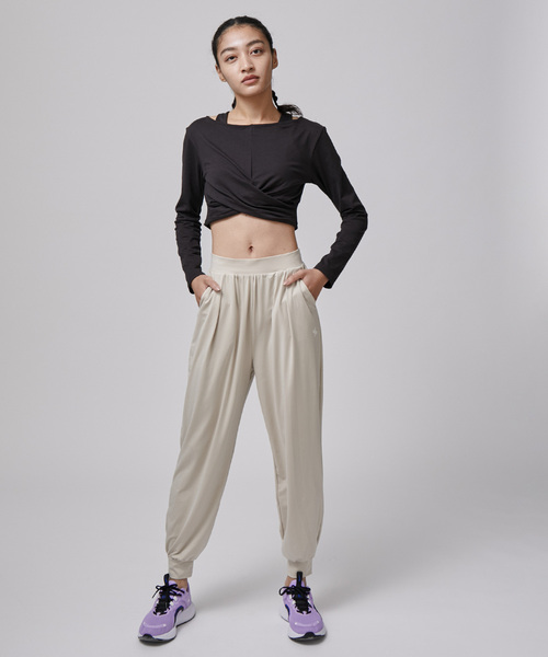 XEXYMIX(ゼクシィミックス)の「【XEXYMIX】リラックスフェザー ジョガーフィット ハーレムパンツ XA5379G(その他パンツ・レディース・ベージュ/ブラック・M/L)」の19枚目の写真