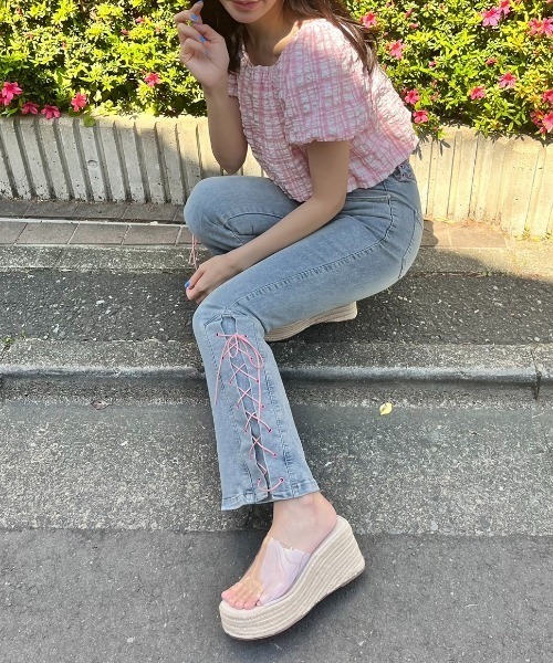 MORE self LOVE（モアセルフラブ）の「サイドレースアップデニム（デニムパンツ・レディース・ブルー・SMALL/LARGE/X-LARGE）」の18枚目の写真