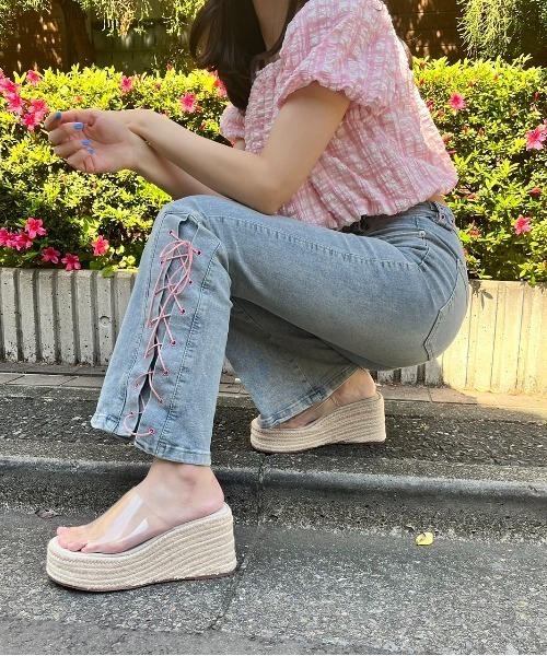 MORE self LOVE（モアセルフラブ）の「サイドレースアップデニム（デニムパンツ・レディース・ブルー・SMALL/LARGE/X-LARGE）」の21枚目の写真