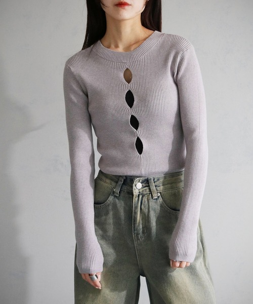 cheriella（シェリエラ）の「【cheriella】WEB限定前後２WAYバックスリットリブニット（ニット/セーター・レディース・アイボリー/ブルーグレー/オレンジ/ライトグレー/ブラック・M）」の4枚目の写真