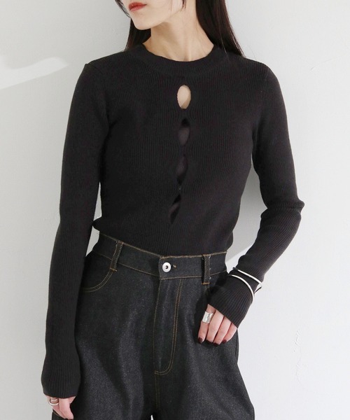 cheriella（シェリエラ）の「【cheriella】WEB限定前後２WAYバックスリットリブニット（ニット/セーター・レディース・アイボリー/ブルーグレー/オレンジ/ライトグレー/ブラック・M）」の17枚目の写真