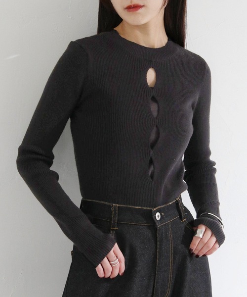 cheriella（シェリエラ）の「【cheriella】WEB限定前後２WAYバックスリットリブニット（ニット/セーター・レディース・アイボリー/ブルーグレー/オレンジ/ライトグレー/ブラック・M）」の19枚目の写真