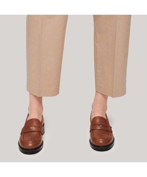 TOMMY HILFIGER(トミーヒルフィガー)の「【FUDGE掲載】【CLASSY掲載】【Oggi掲載】【ESSENTIALS】スリムストレートチノパンツ(チノパンツ・レディース・ベージュ/ネイビー/グリーン/ホワイト/ベージュ系/ネイビー系・32inch/34inch/36inch)」の17枚目の写真