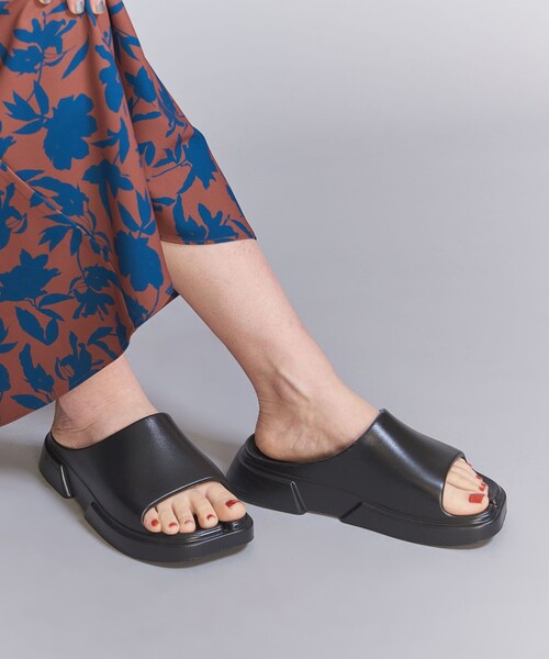 PAES（ペイズ）の「【国内EXCLUSIVE】＜PAES＞タビ スライダーサンダル（サンダル・レディース・ブラック・35/36/37）」の2枚目の写真