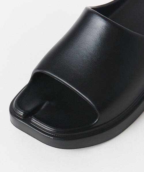 PAES（ペイズ）の「【国内EXCLUSIVE】＜PAES＞タビ スライダーサンダル（サンダル・レディース・ブラック・35/36/37）」の12枚目の写真