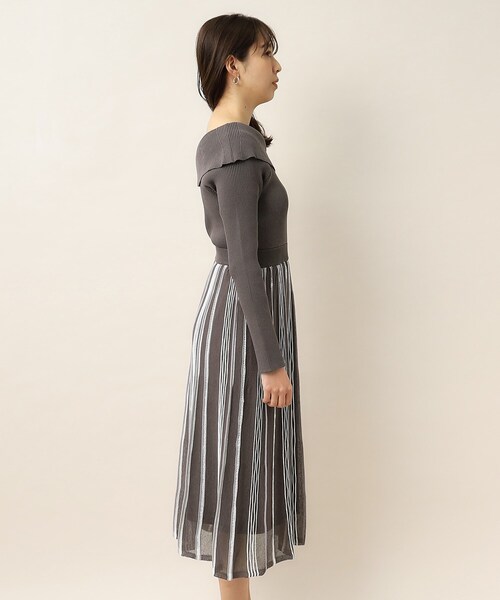 index(インデックス)の「◆ケープカラーニットワンピース【洗濯機洗い可】(ワンピース・レディース・サックスブルー系4/ベージュ系4/チャコール・00)」の5枚目の写真