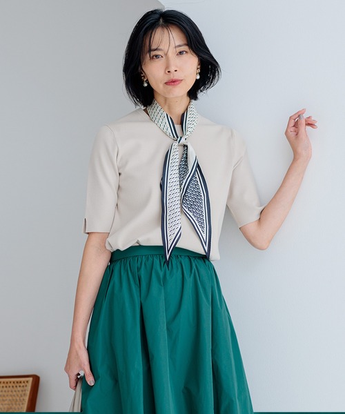 23区 S(ニジュウサンクチイサイサイズ)の「【洗える】コンフォートストレッチ 5分袖 ニット(ニット/セーター・レディース・ベージュ系/オレンジ系/ブルー系/スモーキーグリーン系/ネイビー系・32)」の2枚目の写真