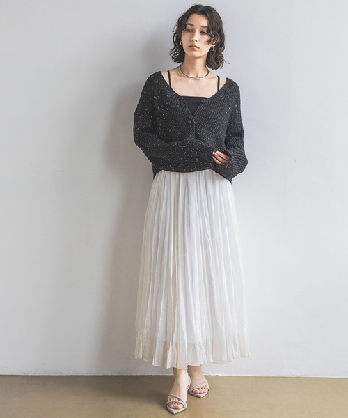 A part by（アパートバイ）の「≪追加2≫スパンコールVネックカーディガン（カーディガン/ボレロ・レディース・グレー/ブラック/ライトベージュ・FREE）」の4枚目の写真