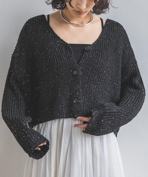 A part by（アパートバイ）の「≪追加2≫スパンコールVネックカーディガン（カーディガン/ボレロ・レディース・グレー/ブラック/ライトベージュ・FREE）」の7枚目の写真