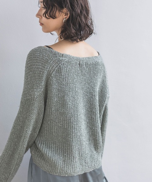 A part by（アパートバイ）の「≪追加2≫スパンコールVネックカーディガン（カーディガン/ボレロ・レディース・グレー/ブラック/ライトベージュ・FREE）」の9枚目の写真