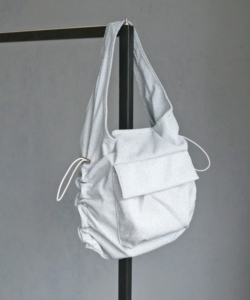 cheriella（シェリエラ）の「【cheriella】ギャザリングラメバッグ（ハンドバッグ・レディース・ブラック/シルバー・ONESIZE）」の13枚目の写真