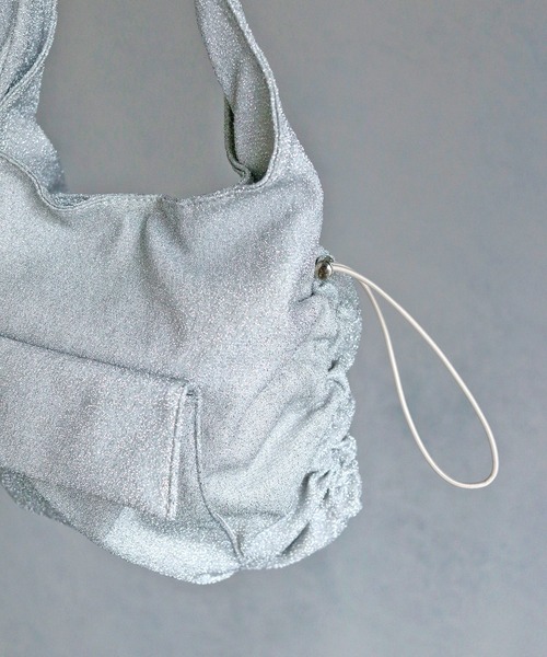 cheriella（シェリエラ）の「【cheriella】ギャザリングラメバッグ（ハンドバッグ・レディース・ブラック/シルバー・ONESIZE）」の9枚目の写真