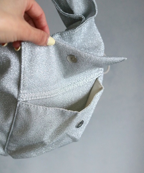 cheriella（シェリエラ）の「【cheriella】ギャザリングラメバッグ（ハンドバッグ・レディース・ブラック/シルバー・ONESIZE）」の10枚目の写真