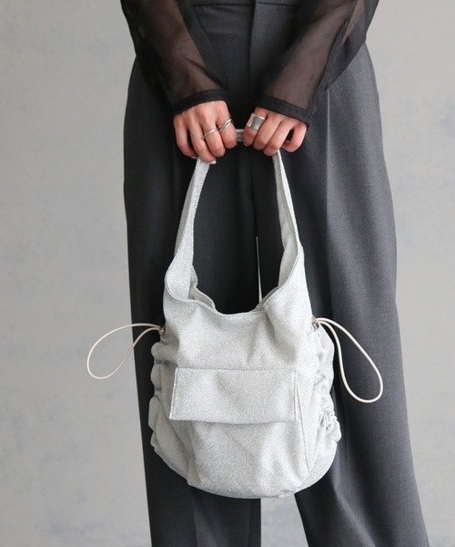 cheriella（シェリエラ）の「【cheriella】ギャザリングラメバッグ（ハンドバッグ・レディース・ブラック/シルバー・ONESIZE）」の20枚目の写真