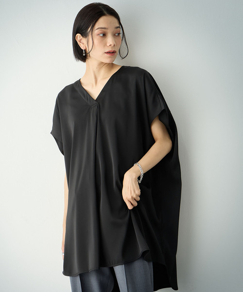 ONE'S TRUE(ワンズトゥルー)の「オーバーシルエットブラウス(シャツ/ブラウス・レディース・オフホワイト/カーキ/ブラック・M/L)」の4枚目の写真