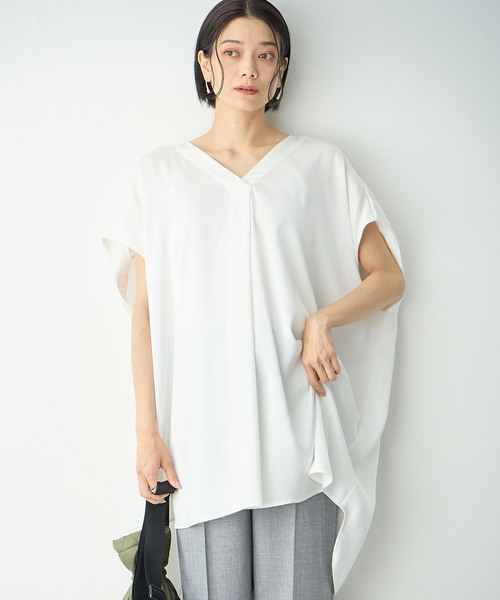 ONE'S TRUE(ワンズトゥルー)の「オーバーシルエットブラウス(シャツ/ブラウス・レディース・オフホワイト/カーキ/ブラック・M/L)」の6枚目の写真