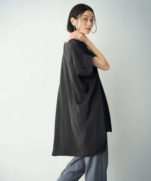 ONE'S TRUE(ワンズトゥルー)の「オーバーシルエットブラウス(シャツ/ブラウス・レディース・オフホワイト/カーキ/ブラック・M/L)」の12枚目の写真