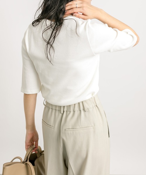 RIVE DROITE(リヴドロワ)の「テレコ5分袖Tシャツ(Tシャツ/カットソー・レディース・オフホワイト/ライトグレー/ブラック・FREE)」の10枚目の写真