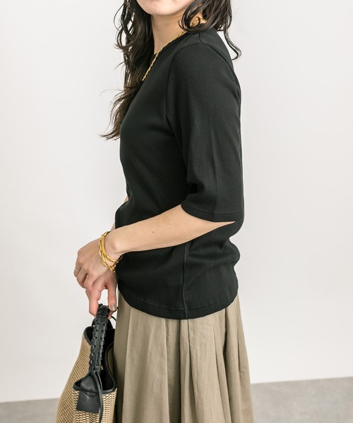 RIVE DROITE(リヴドロワ)の「テレコ5分袖Tシャツ(Tシャツ/カットソー・レディース・オフホワイト/ライトグレー/ブラック・FREE)」の16枚目の写真