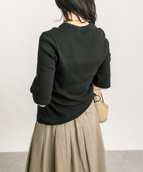 RIVE DROITE(リヴドロワ)の「テレコ5分袖Tシャツ(Tシャツ/カットソー・レディース・オフホワイト/ライトグレー/ブラック・FREE)」の17枚目の写真