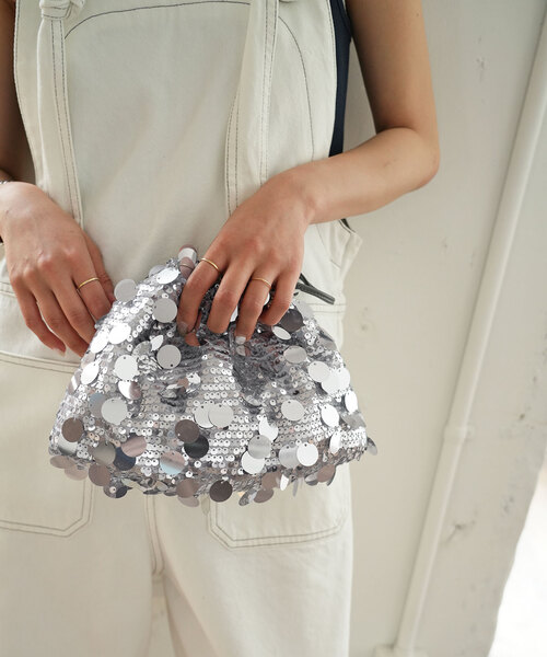 SLOBE IENA（スローブイエナ）の「SLOBE IENA スパンコール巾着バッグ（ハンドバッグ・レディース・シルバー・FREE）」の10枚目の写真