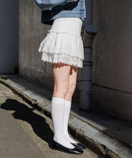 3.3 Field Trip （3.3フィールドトリップ）の「3.3 Field Trip／シャーリングレーススカート（裏地あり）（スカート・レディース・ブラック/ホワイト・FREE）」の7枚目の写真