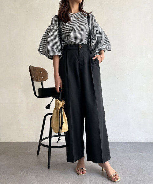 Chez toi（シェトワ）の「サス付ワイドパンツ（その他パンツ・レディース・ブラック/グレイッシュベージュ/ブルー・FREE）」の2枚目の写真