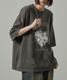 Alfred Alex（アルフレッドアレックス）の「【Alfred Alex】ヴィンテージメイクデザイン ビッグピグメント半袖プリント刺繍Tシャツ（Tシャツ/カットソー）」