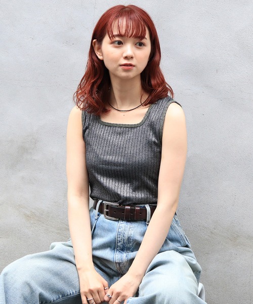 DOUBLE NAME（ダブルネーム）の「前後2WAYラメリブタンク（タンクトップ・レディース・ブラック/グレー/ホワイト/ベージュ・FREE）」の5枚目の写真