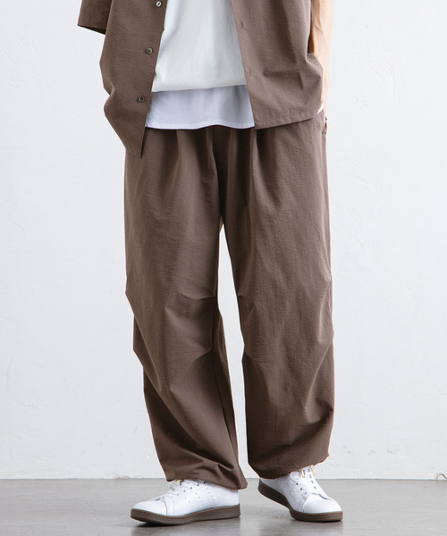 417 EDIFICE（フォーワンセブンエディフィス）の「サッカー ワイドイージーパンツ（スラックス・メンズ・ブラック/ベージュ・MEDIUM/LARGE）」の2枚目の写真