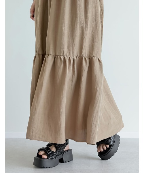 Re:EDIT（リエディ）の「[新色追加][低身長サイズ有]パフスリーブティアードワンピース（ワンピース・レディース・ベージュ/グリーン/ブラック/ブルー・LARGE/MEDIUM/SHORT）」の15枚目の写真