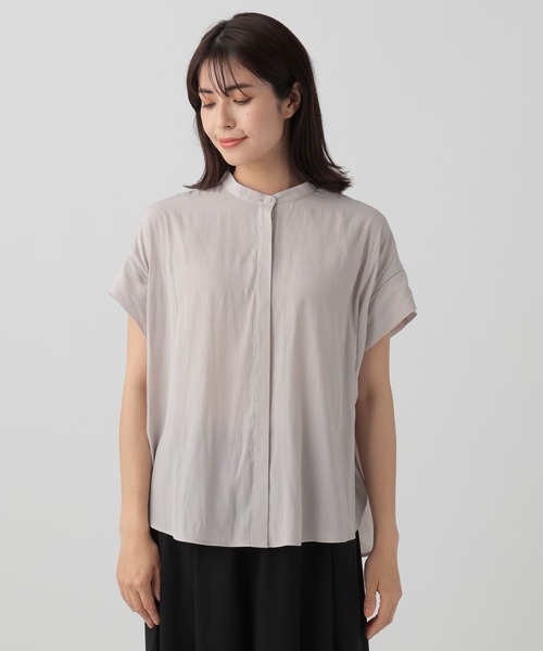 Elura（エルーラ）の「艶とろバンドカラーブラウス/124116（シャツ/ブラウス・レディース・ライトイエロー/グレイッシュベージュ/ネイビー・MEDIUM/SMALL/LARGE）」の20枚目の写真