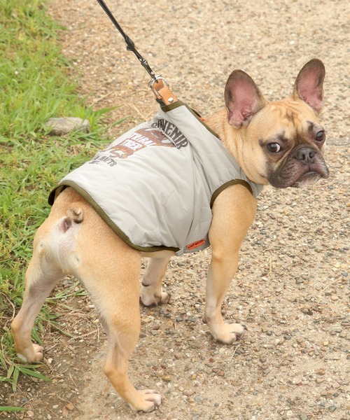 KRIFF MAYER（クリフメイヤー）の「スーベニア刺繍キルトJK（ペットウェア・レディース・キャメル/ダークブラウン/オフホワイト/グレー/パープル/ブラック/ピンクベージュ/オリーブ・SMALL/MEDIUM/LARGE/X-LARGE）」の4枚目の写真