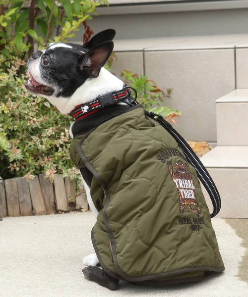 KRIFF MAYER（クリフメイヤー）の「スーベニア刺繍キルトJK（ペットウェア・レディース・キャメル/ダークブラウン/オフホワイト/グレー/パープル/ブラック/ピンクベージュ/オリーブ・SMALL/MEDIUM/LARGE/X-LARGE）」の5枚目の写真