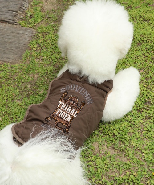 KRIFF MAYER（クリフメイヤー）の「スーベニア刺繍キルトJK（ペットウェア・レディース・キャメル/ダークブラウン/オフホワイト/グレー/パープル/ブラック/ピンクベージュ/オリーブ・SMALL/MEDIUM/LARGE/X-LARGE）」の13枚目の写真