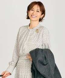 ライトサテン ブラウス