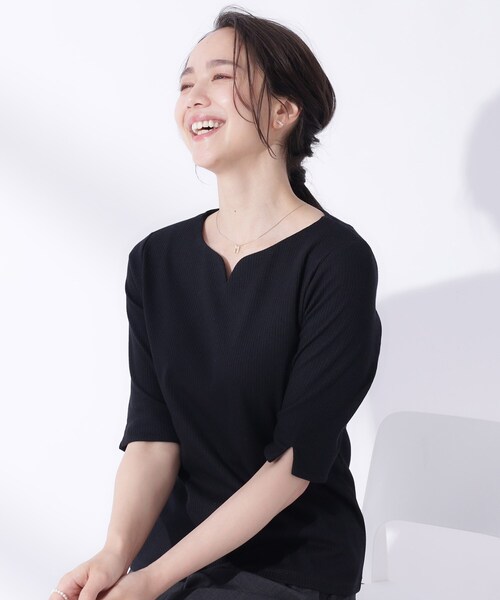 DRESKIP(ドレスキップ)の「◆女性らしさをプラスする テレコハートネック 5分袖トップス(Tシャツ/カットソー・レディース・ブラック/ブルーグリーン/アイボリー/ブラック系2・03/02/04)」の3枚目の写真