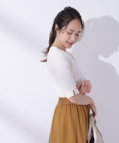 DRESKIP(ドレスキップ)の「◆女性らしさをプラスする テレコハートネック 5分袖トップス(Tシャツ/カットソー・レディース・ブラック/ブルーグリーン/アイボリー/ブラック系2・03/02/04)」の22枚目の写真