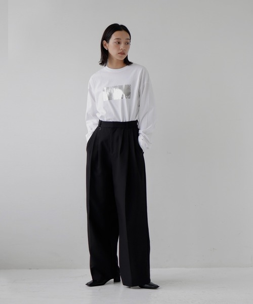 hellam(へラム)の「シルバー箔プリントロングTシャツ(Tシャツ/カットソー・レディース・ホワイト×ゴールド/ホワイト×シルバー/チャコール・FREE)」の16枚目の写真
