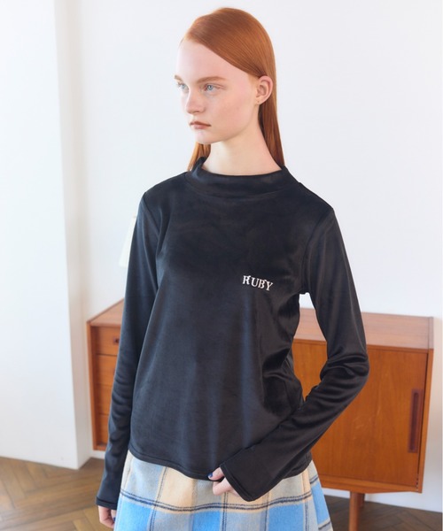 RUBY AND YOU（ルビーアンドユー）の「ベロアハイネックカットソー（Tシャツ/カットソー・レディース・オフホワイト/ブラック・FREE）」の6枚目の写真