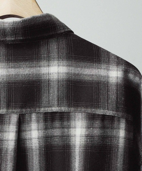 Alfred Alex（アルフレッドアレックス）の「【Alfred Alex】Gradient Checkered Shirt/グラデーションチェックシャツ（シャツ/ブラウス・メンズ・ブラック/ネイビー/レッド/イエロー/グレー/ブラウン/ブラウン系・M/L/S）」の16枚目の写真