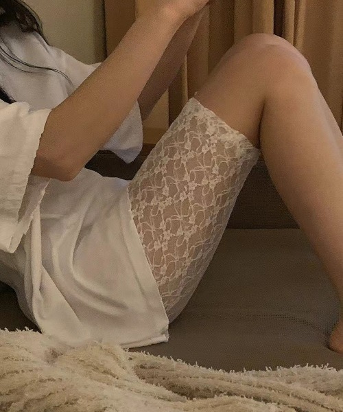 B.I.D.（ビーアイディー）の「《レースレイヤードバイカーショートパンツ（MA）（その他パンツ・レディース・ホワイト/ブラック・X-LARGE）」の5枚目の写真