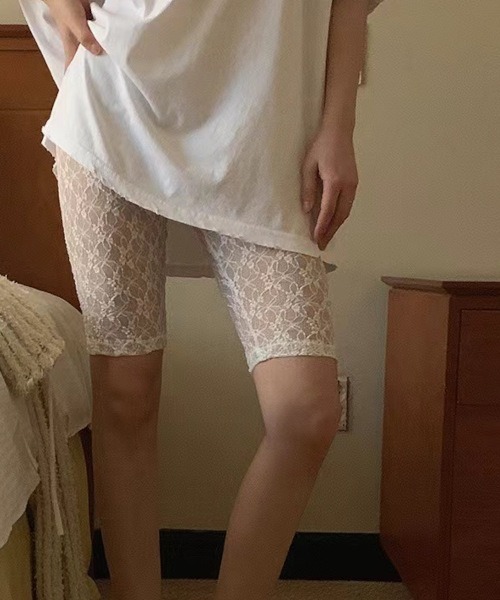 B.I.D.（ビーアイディー）の「《レースレイヤードバイカーショートパンツ（MA）（その他パンツ・レディース・ホワイト/ブラック・X-LARGE）」の7枚目の写真